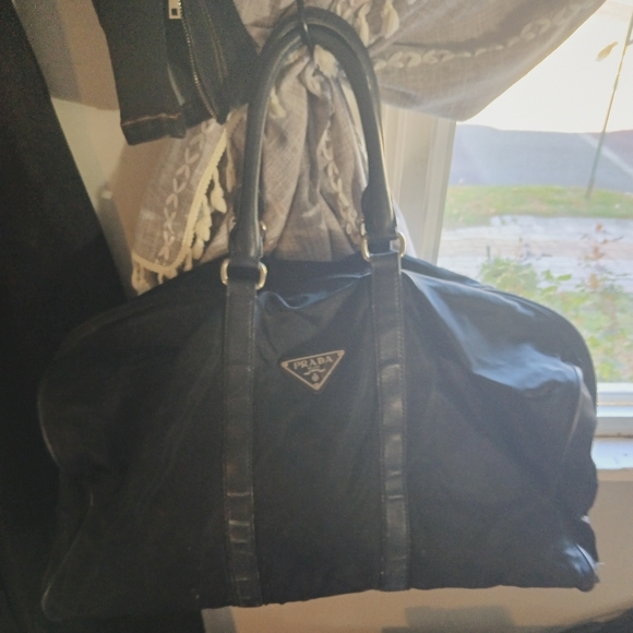 Vintage Prada duffle bag - Picture 4 of 5
